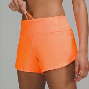 LULULEMON Speed Up Mid-rise Short 4”
Color: Orange Soda
